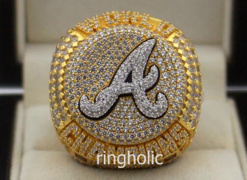 Atlanta-Braves-2021-World-Series -Championship-Ring-Replica 0